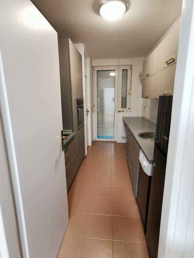 Family Apartment Тузла Екстериор снимка