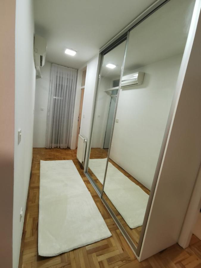 Family Apartment Тузла Екстериор снимка